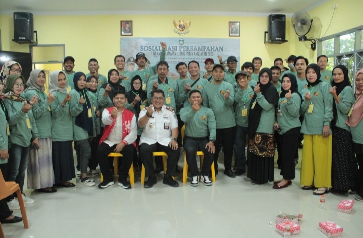 Sosialisasi Persampahan, Kecamatan Ujung Bersama DLH Parepare Dorong Masyarakat Kreatif dan Inovatif 